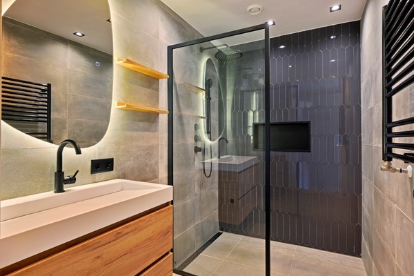 Medium property photo - Bos en Lommerplein 46, 1055 EK Amsterdam